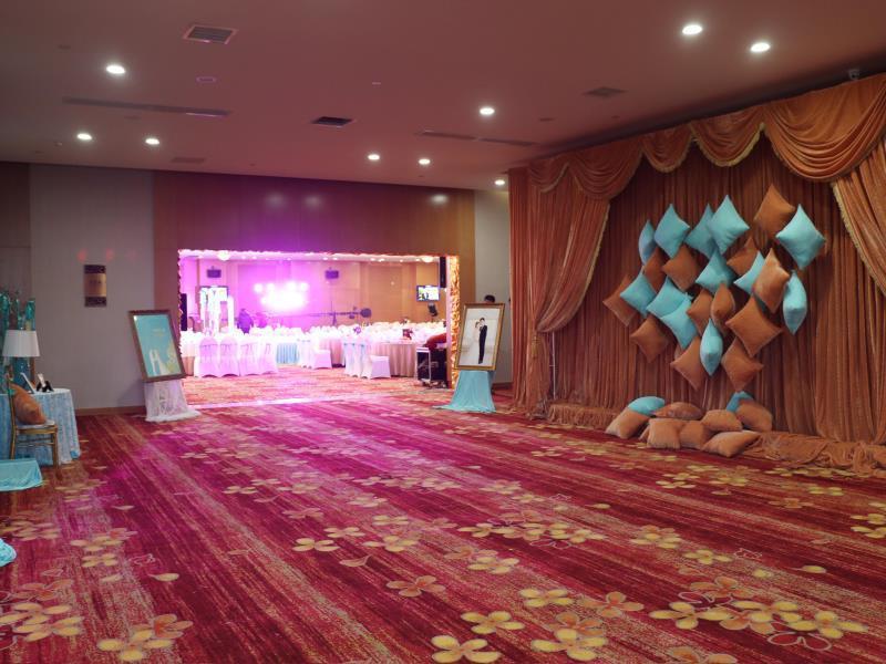 The Grand Plaza Hotel Ji'an  Exterior photo