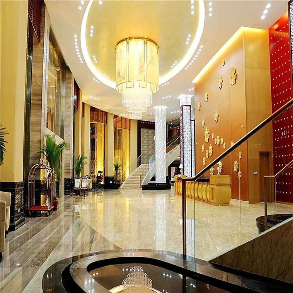 The Grand Plaza Hotel Ji'an  Exterior photo